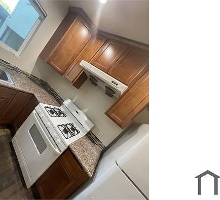 4th image of 204 Macarthur Blvd