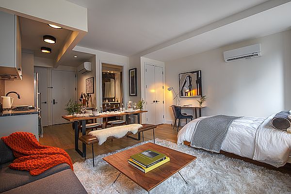 1st image of 260 Gold St #919