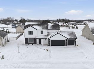 18738 Eisley Cv, Auburn, IN 46706