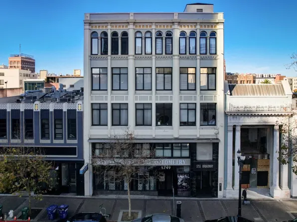 1755 Broadway APT 23, Oakland, CA 94612