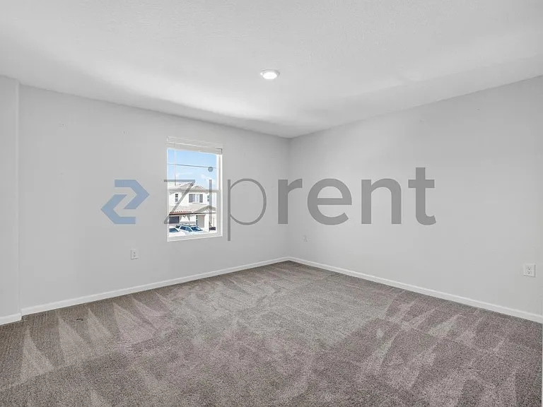 580 Rosedale Way — Photo 24