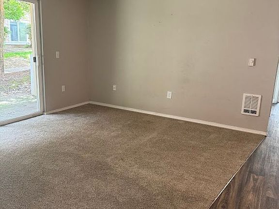 3rd image of 16920 SE Powell Blvd APT 14
