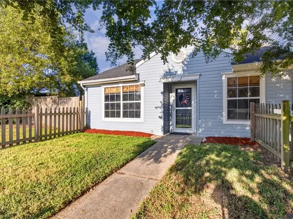 2119 King James Ct, Carrollton, VA 23314