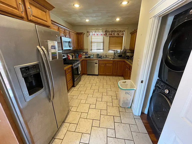 76 Westwood Rd #2 — Photo 8