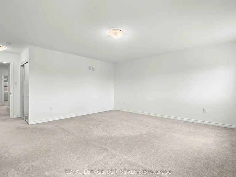 166 Seeley Ave — Photo 29