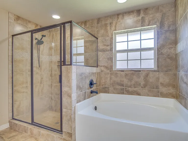 5485 Tucker Cir — Photo 22