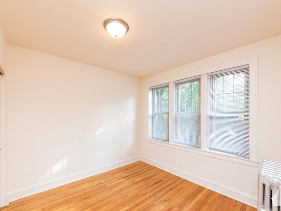 5th image of 6638 N Glenwood Ave #2S