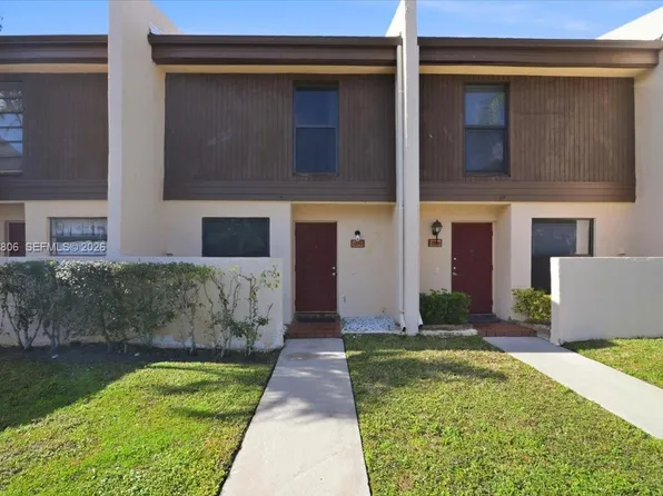1270 NW 99th Ave #60, Pembroke Pines, FL 33024