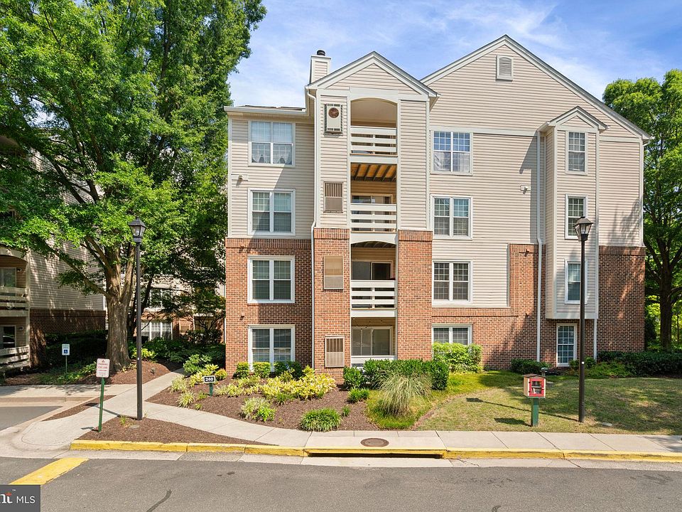 1st image of 240 S Reynolds St APT 109