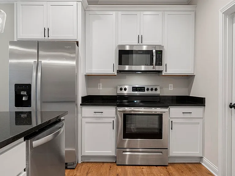 821 Poplar Log Dr — Photo 12
