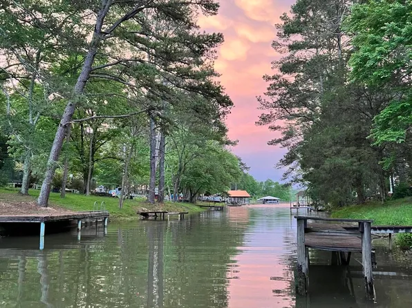 16127 Lakewood Dr, Sale Creek, TN 37373