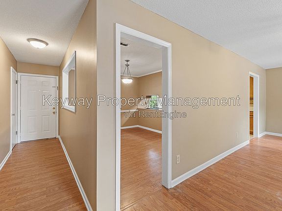 3rd image of 551 S Old Belair Rd