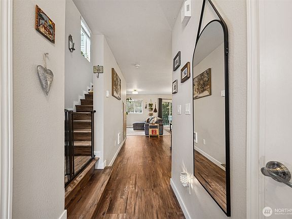 4th image of 16106 123rd Avenue Ct E