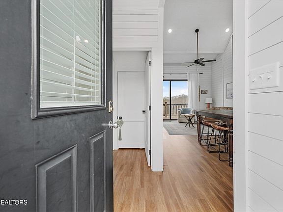 5th image of 1367 Haven Ln