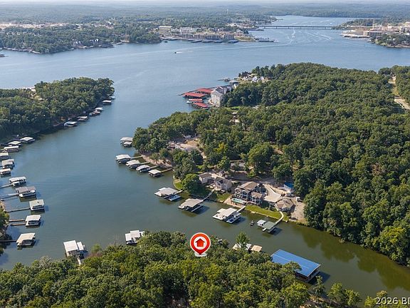 3rd image of 284 Commanche Rd