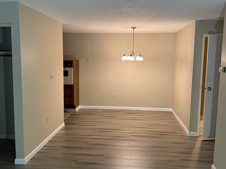50 Silver Hill Ln — Photo 4
