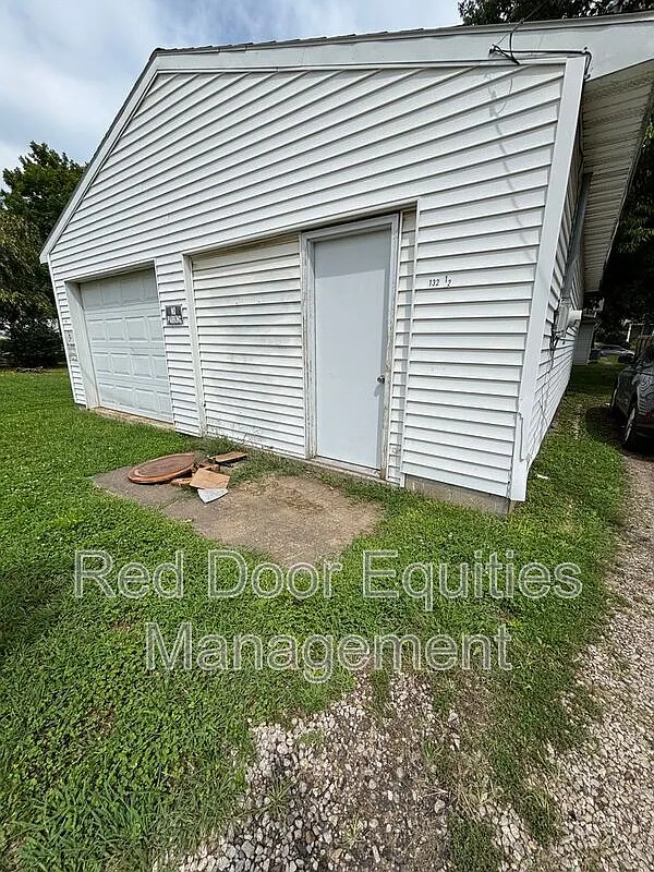Studio, 1.0 bath, 768 sqft, $350 — Photo 3