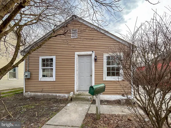 514 W 7th St, Laurel, DE 19956