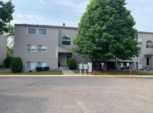1225 Ferndale St N #B6, Maplewood, MN 55119