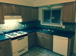 112 Olesen Dr APT 300, Naperville, IL 60540