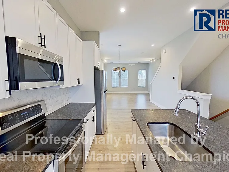 331 McIvers Aly — Photo 13
