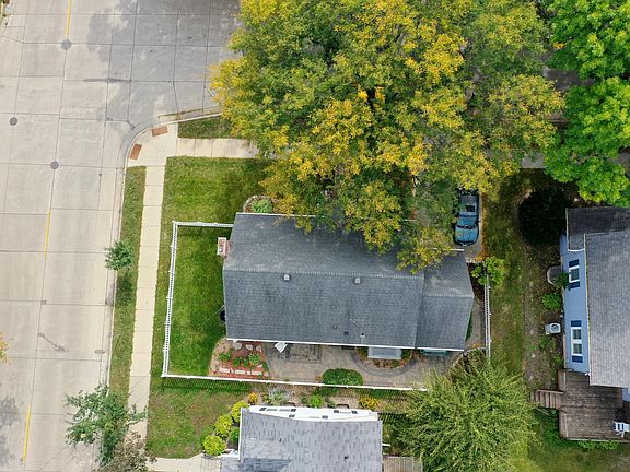 5th image of 1103 1st St NW