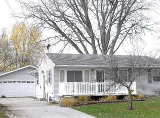 907 E 13th St N, Newton, IA 50208