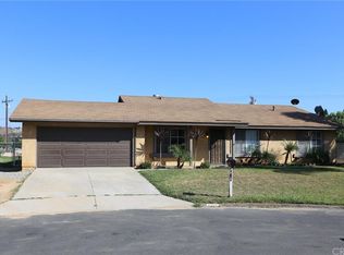 4546 Prairie View Dr, Riverside, CA 92509