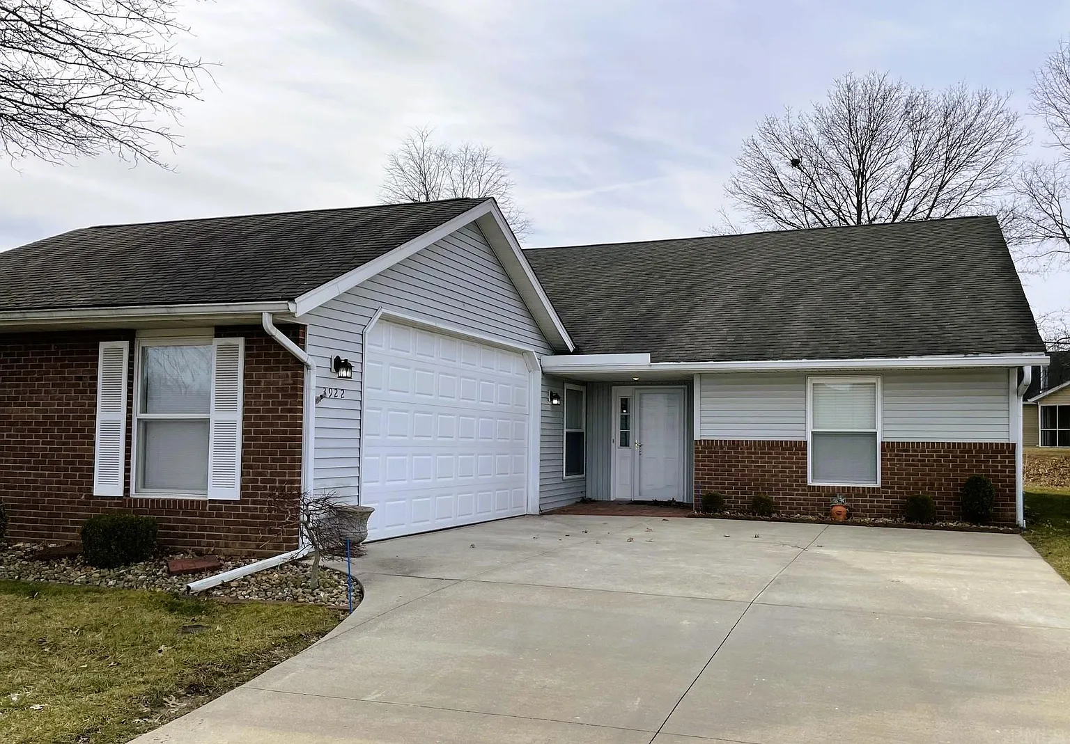 3922 S Emilie Ct photo 1