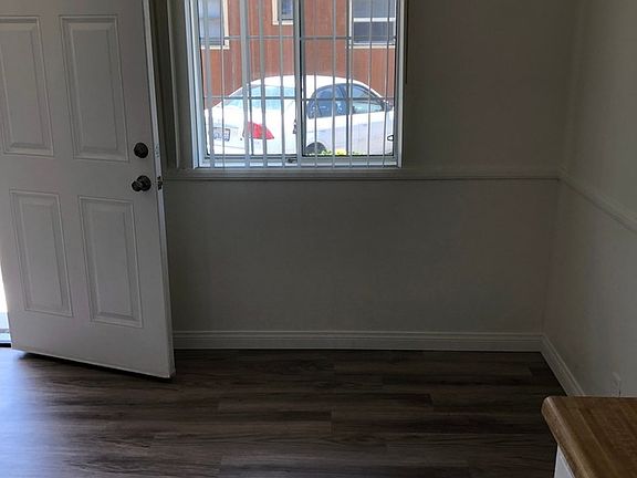 3rd image of 224 N Olive St APT C