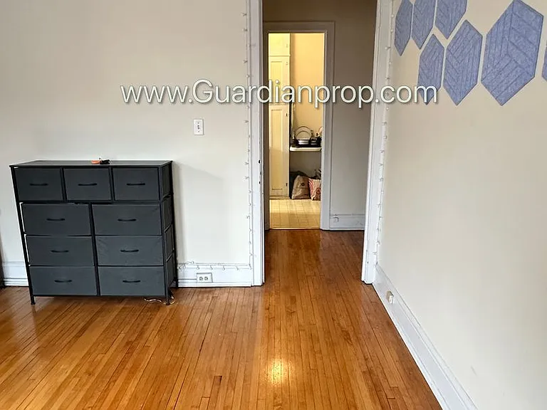 2876 Humboldt Ave S #308 — Photo 17