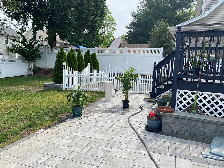 24 Evelyn Pl — Photo 8