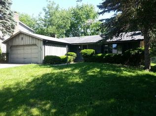 329 Lloyd St, Cary, IL 60013