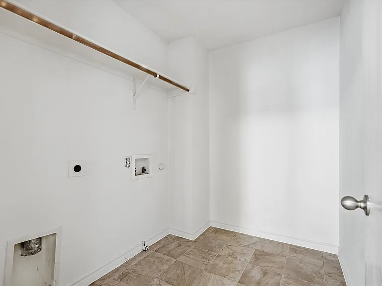 3009 Dusty Oak Dr — Photo 21