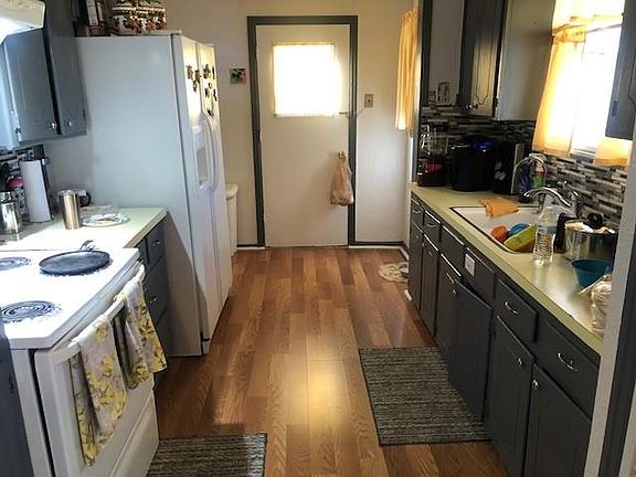 3rd image of 4404 Byrd Dr