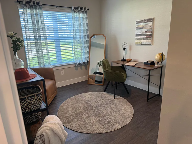 Legacy Lockhart Senior Apartments — Photo 18