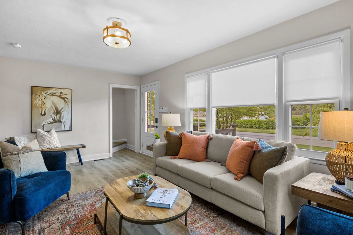 next background image