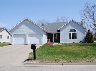 1502 Park View Ct, Prairie Du Sac, WI 53578