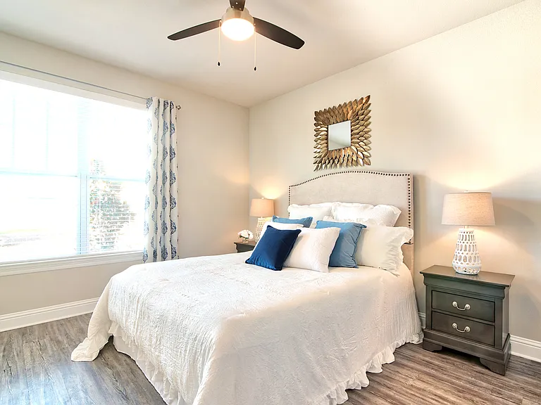 Silver Oaks Apartments — Photo 30