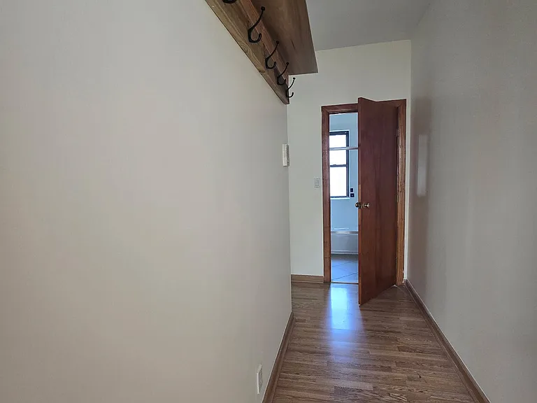 5927 58th Ave #2 — Photo 3