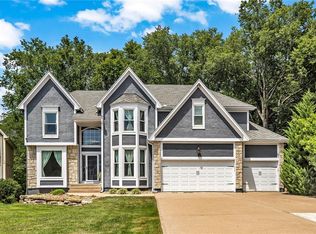 324 NW Bradford St, Lees Summit, MO 64064