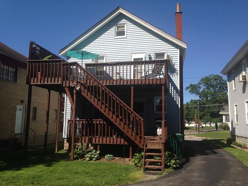 Back Exterior Deck. Off Street parking included