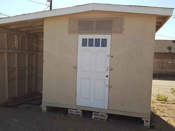 2nd image of 16572 Live Oak St APT C