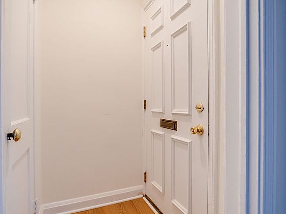 2nd image of 1809 Glen Ridge Rd