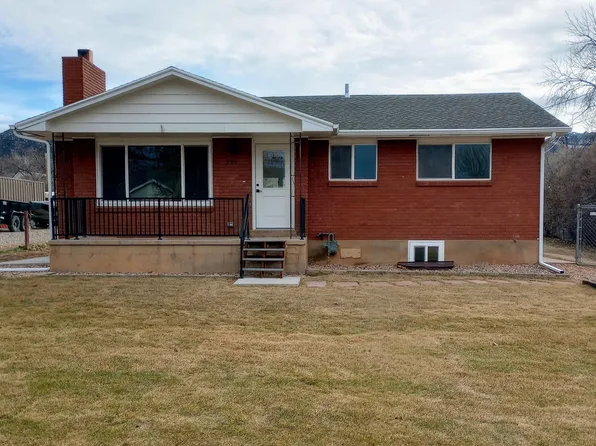 239 W Center St, Parowan, UT 84761