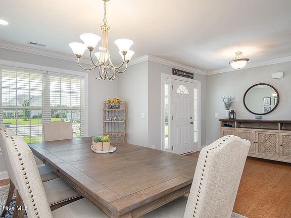 5th image of 804 Canvas Court