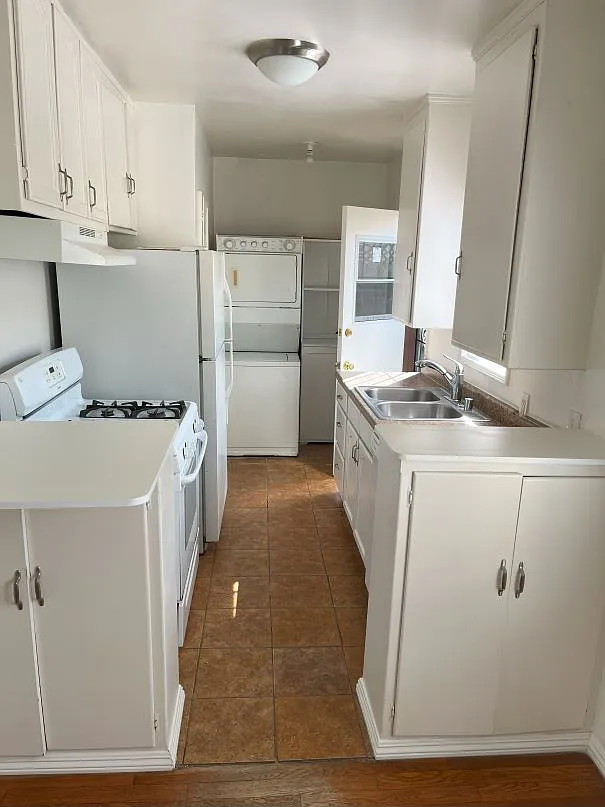 1 bed, 625 sqft, $3,110 — Photo 4