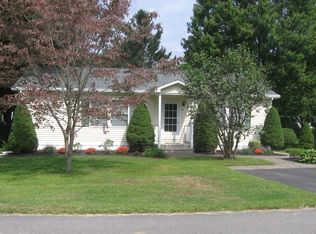 17 Country Club Trl, Killingworth, CT 06419