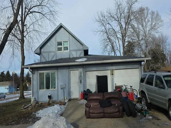 2104 E Russell St, Sioux Falls, SD 57103