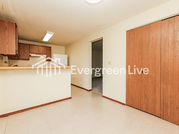 4th image of 8229 Schoolgate Dr